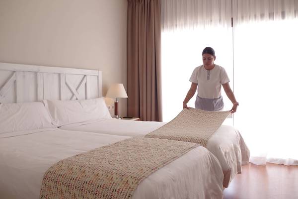 DOUBLE ROOM GOLF / MOUNTAIN VIEW TRH Paraiso Hotel en Estepona
