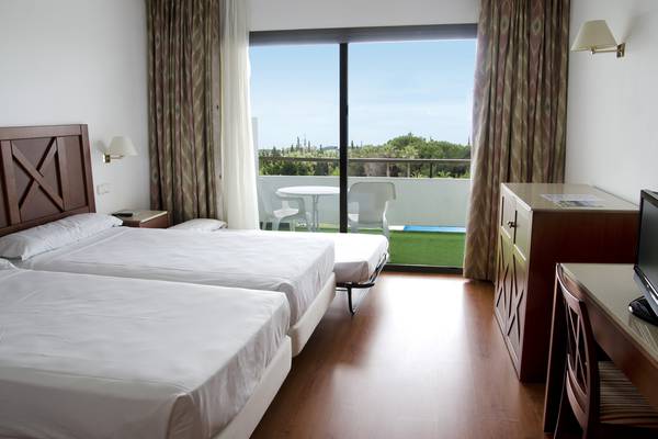 DOPPELZIMMER + ZUSTELLBETT (Kinder) Hotel TRH Paraiso en Estepona DOPPELZIMMER + ZUSTELLBETT (Kinder) Hotel TRH Paraiso en Estepona