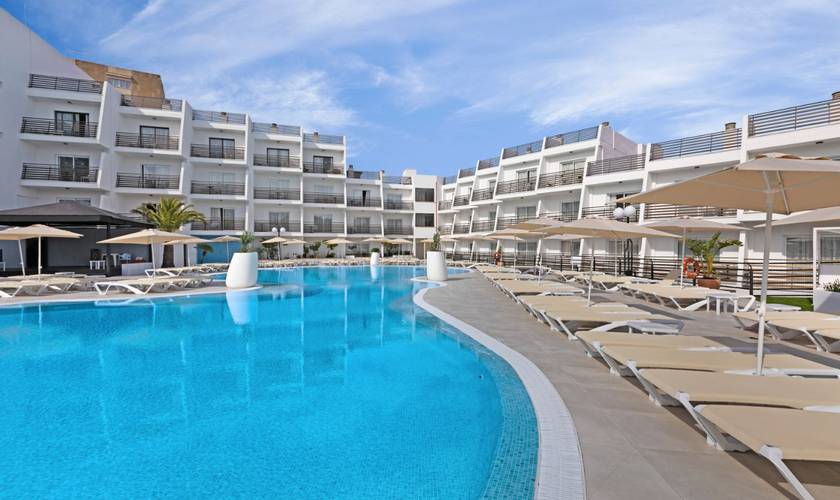 Schwimmbad Hotel Palmanova Suites by TRH Magaluf